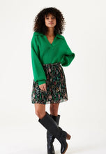 Load image into Gallery viewer, JUMPER SWEATER