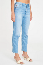 Load image into Gallery viewer, DAILY DRIVER IN CLARITY VINTAGE