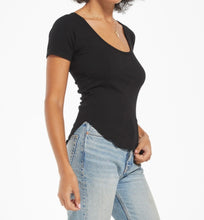 Load image into Gallery viewer, HAZEL SCOOP RIB TEE