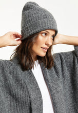 Load image into Gallery viewer, RIB BEANIE
