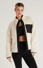Load image into Gallery viewer, ON-THE-GO REVERSIBLE QUILTED SHERPA JACKET