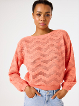 Load image into Gallery viewer, Salmon pink sweater
