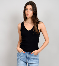 Load image into Gallery viewer, VINA V-NECK CAMI
