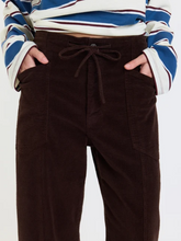 Load image into Gallery viewer, Villa Drawstring Barrel Leg Pant in Chocolate
