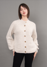 Load image into Gallery viewer, AMARYLLIS L/S BUTTON FRONT CARDI-LIGHT SAND HEATHER
