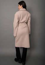 Load image into Gallery viewer, Havy Notch Collar Wrap
