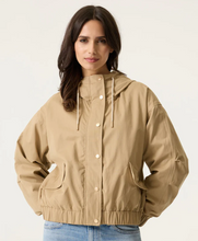 Load image into Gallery viewer, Mid Season Windbreaker
