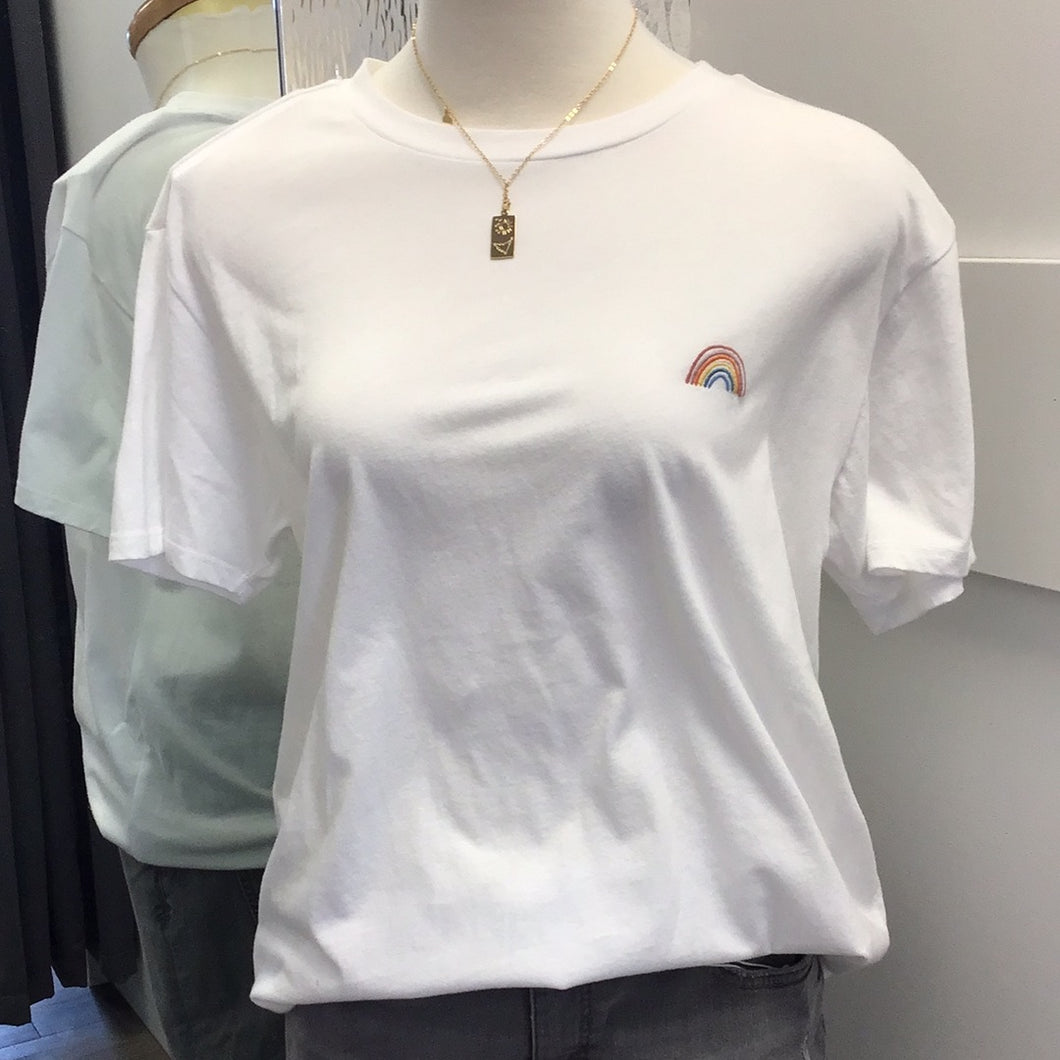 Z Supply T-Shirt- Heart or Rainbow